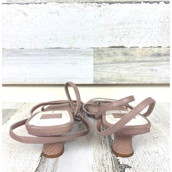 Dolce Vita Women’s 9.5 Tan Baylor Leather Kitten Heel Ankle Buckle Sandal Shoes - Picture 5 of 9